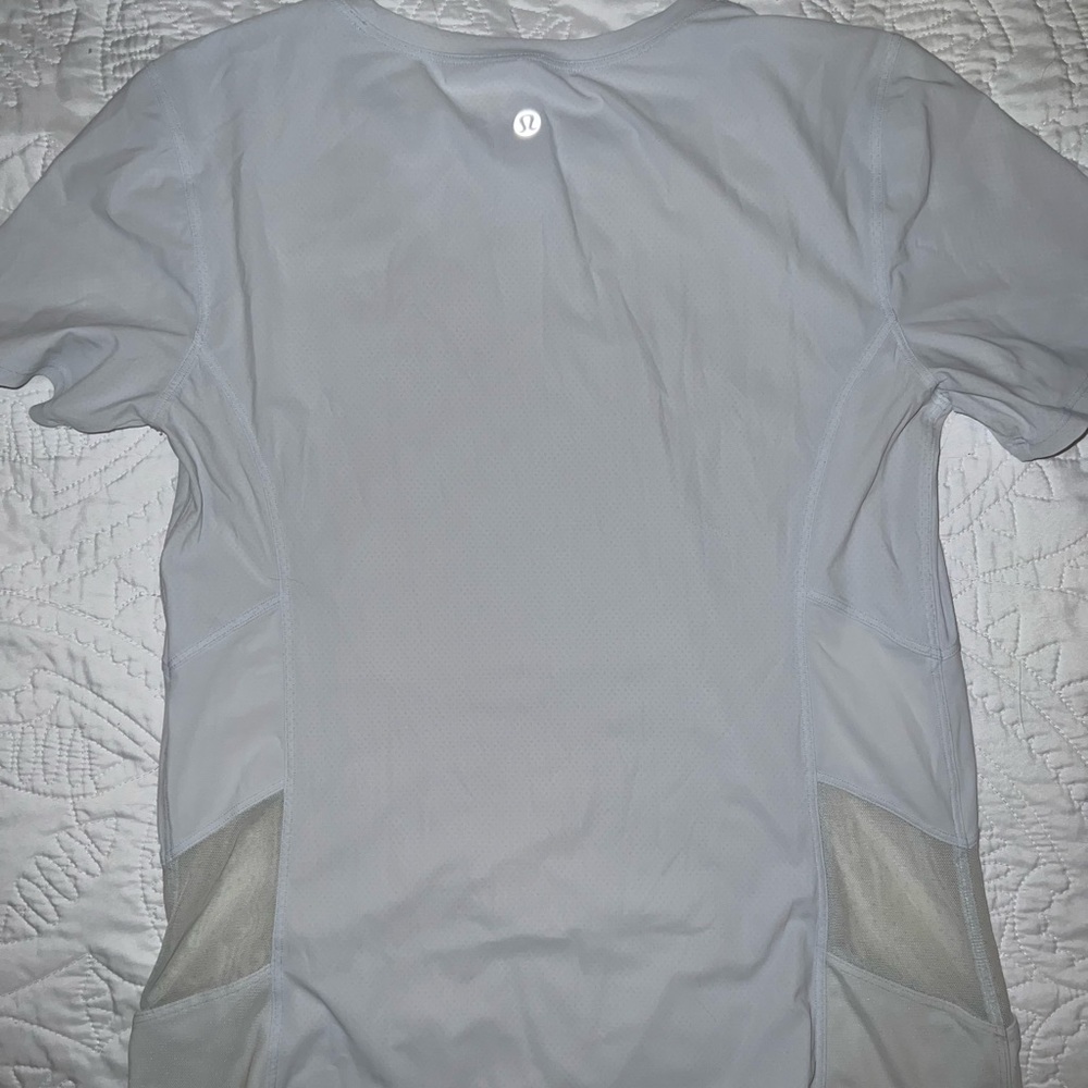 Lululemon short sleeve light blue workout top size 6